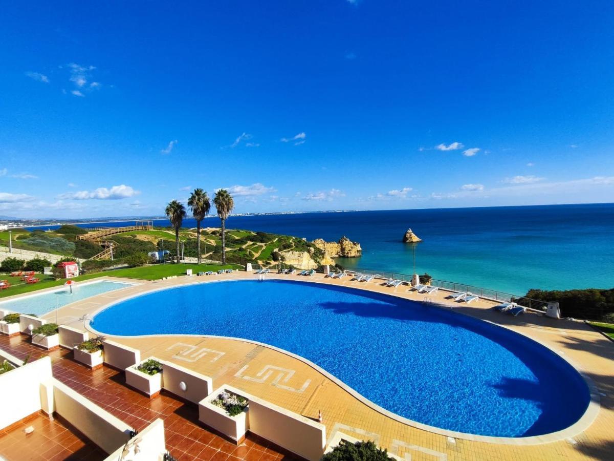 Ocean Bay With Pool By Homing Apartment *