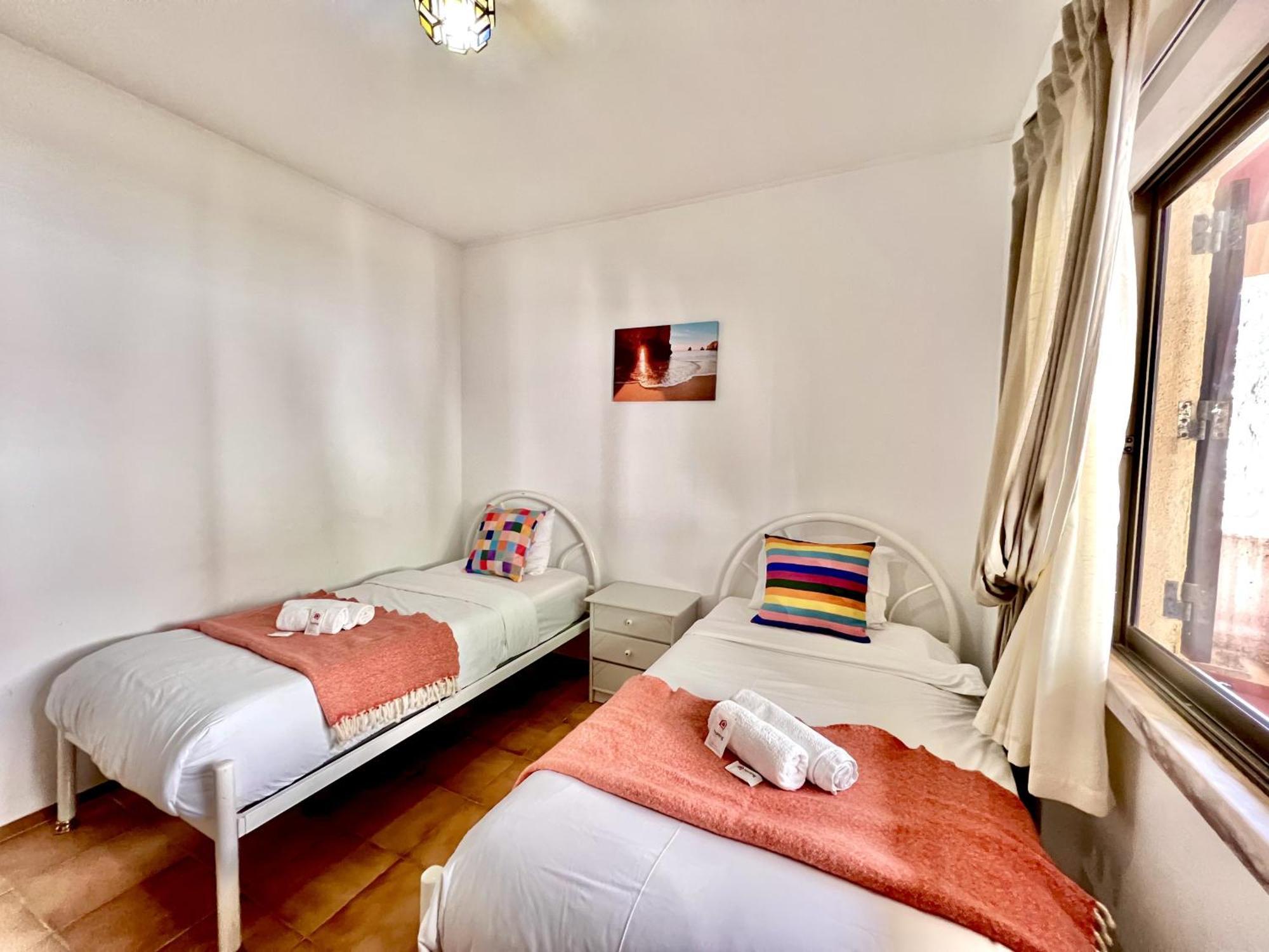 Apartment Ocean Bay With Pool By Homing Lagos